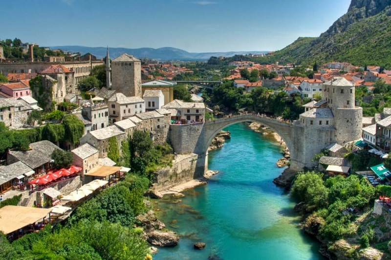 Stari most u Mostaru (Bosna i Hercegovina) - Telegraph: 10 fascinantnih činjenica o Bosni i Hercegovini